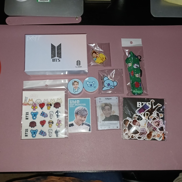 Accessories - BTS collection